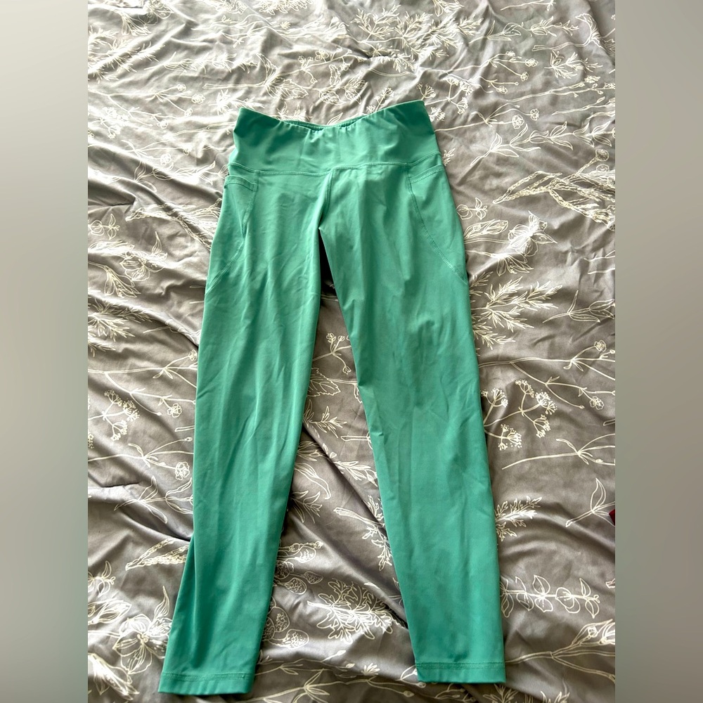 Mint green Elevate Leggings Size L